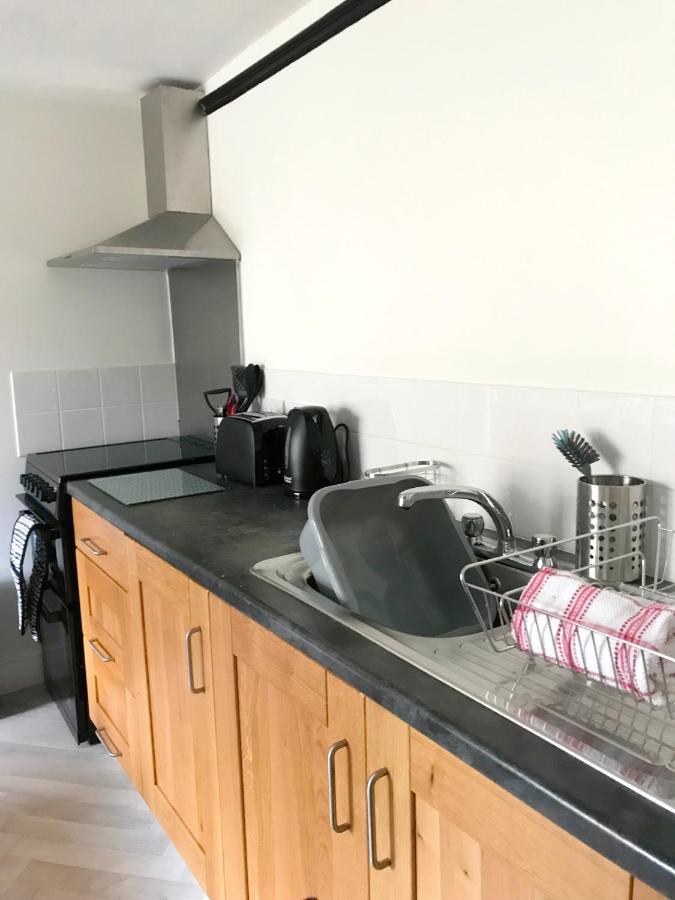 The Beach Hut - 1 Bedroom Apartment Near The Beach Bournemouth Esterno foto