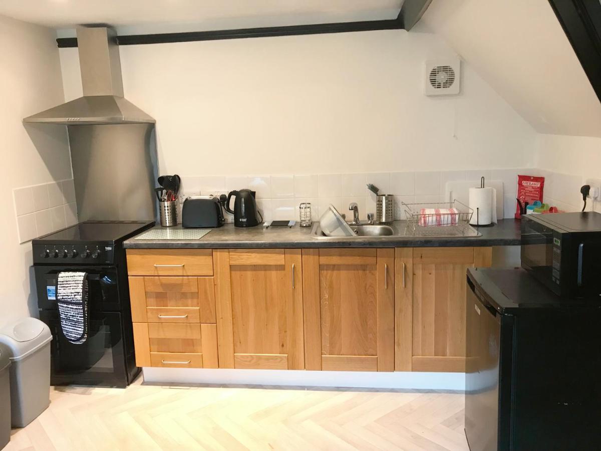 The Beach Hut - 1 Bedroom Apartment Near The Beach Bournemouth Esterno foto